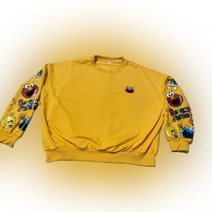 Sesame Street Kids Yellow  Sweatshirt Size:L